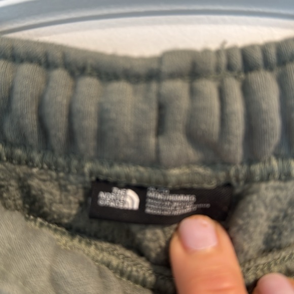 Men’s The North Face sweatpants. Khaki green. Size XL. Very good condition. - Picture 3 of 5